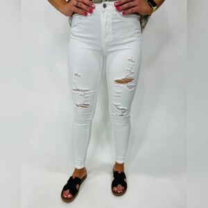 Judy Blue 13/31 Distressed Jeans